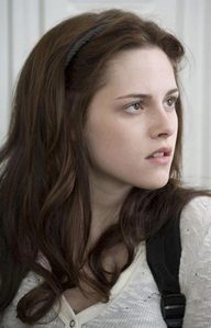  she has ROBERT PATTINSON and TAYLOR LAUTNER around her although she seems to be SO bored... the tone of her voice is always the same, as well as her face expressions!! bella: edward... i প্রণয় আপনি so much, but i have to go to sleep...!! haha! (unfortunately i didn't found a very good, representative pic..)