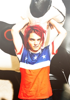 This man *-* Gerard Way.
I love his so much.
He's got amazing hair and eyes.
I could go on and on, but I'm sure you don't want to listen to me fangirling.

Or this kid in my year level. <3