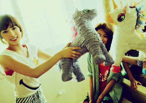  Taeyeon with some sort of pinata