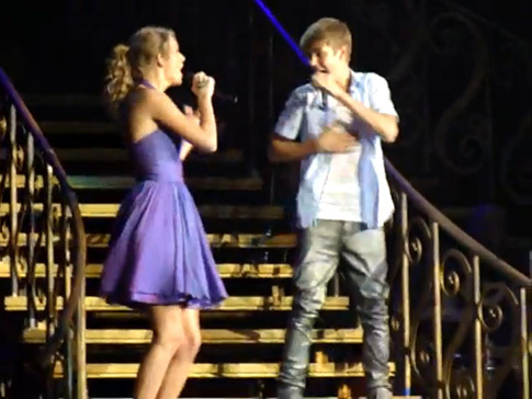 Justin Bieber and Taylor Swift sing Baby Together!