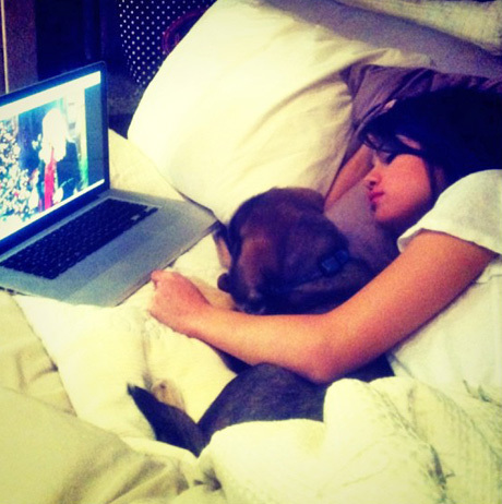  here's mine :D i think this picture of selena & her dog is cute.