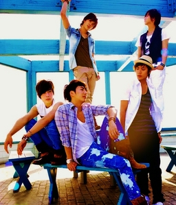  YES!!!SS501 THE BAND IS THE ONLY REALITY THAT I 愛 YOUR SONGS ARE LISTENING ...... SO FULL OF 愛 AND SING WHEN THEY NOTE THAT MAKE IT WITH YOUR ハート, 心 ......... TO OTHER VOICES ARE SO NICE TO HEARD THAT ONE WISH HEAR ALL THE TIME. 愛 THIS BAND IS LIKE ITS MEMBERS ONLY ..... I WISH あなた THE BEST. SS501 THE BEST BAND!!!!!