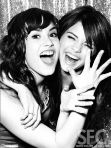 #2 post a pick of demi with selena gomez