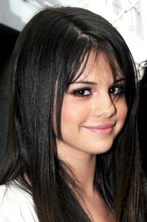 Post Your Fave Pic Of Selena Gomez In 2008? Only Her Nobody Else. :)