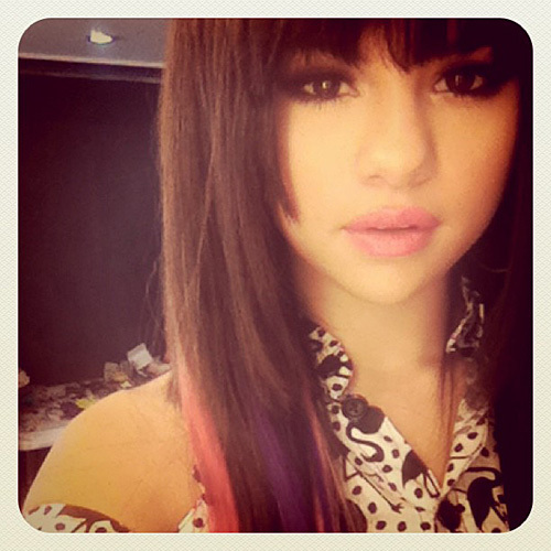  Post your favoriete pic of selena.(: