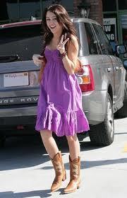  post a pic of miley wearin purple...***props for first five posts***