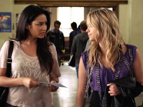  Post the best pic of Hanna and Emily. heshima :)