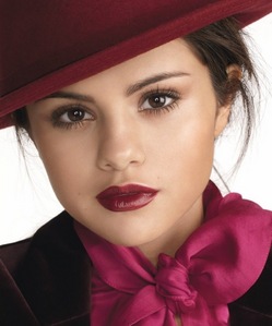 Post a rare pic of Selena Gomez with hat!