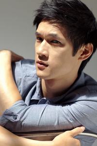  ciao guys, I'm looking for a picture of Mike Chang (Harry Shum Jr.)