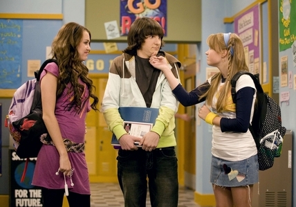  post a pic of miley with emily osment and mitchel musso