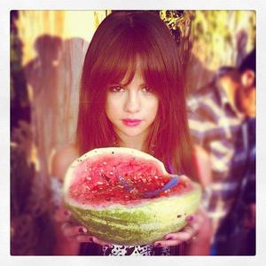 post a pic of selena with a watermelon PROPS