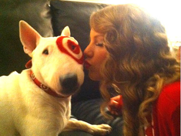  post a pic of taylor with a dog