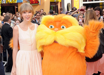 ♪♫♪♫Post a pic of Taylor with a moviestar character♪♫♪♫