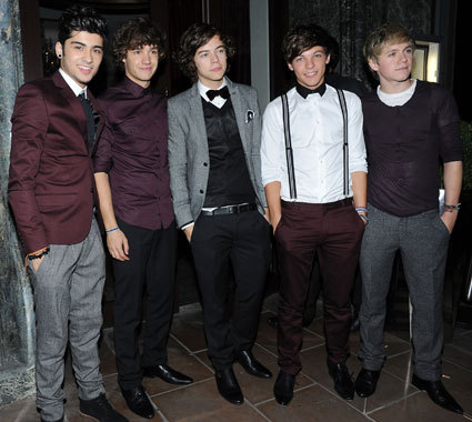  ROUND 2 POST A PIC OF 1D WEARING DRESS SHOES:)