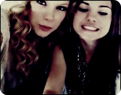 post a pic of selena with taylor swift (props)