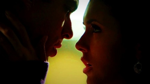  What are your thoughts on the Damon/Elena キッス in 3.19 "Heart of Darkness"?