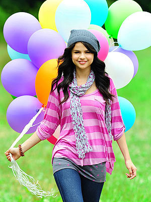 "I want my fans to know i dream out loud every day" - Selena Gomez