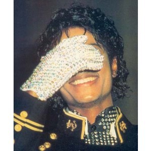  mj embarrased when he cant get the machine to work.. :) <3