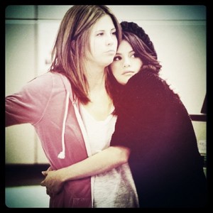 Sel found out the awful news while she attending a concert in L.A., and immediately left to go home.