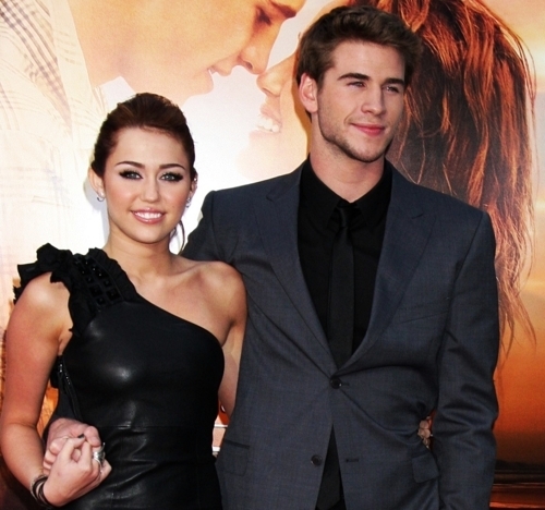  I 爱情 how happy they are together, and it’s really nice to see Miley really happy and healthy recently.What do 你 think.?