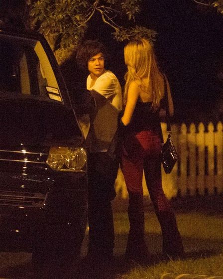  real connection; Harry after a night out with 18 年 old model emma