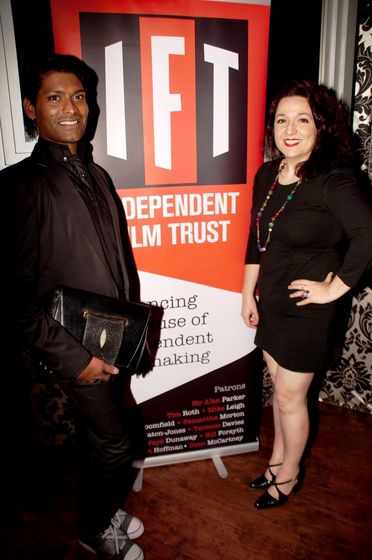  Emmanuel 레이 and Paola Berta at Independent Film Trust party. 사진 의해 Karyn Louise.