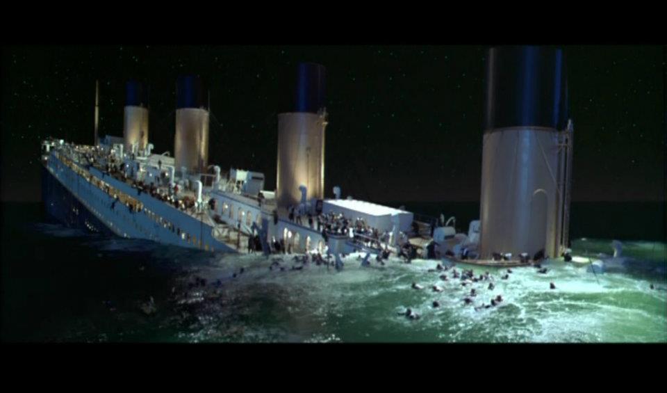 The Titanic Sinking Scene Titanic Fanpop Page 10