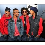  MB OUTFITS