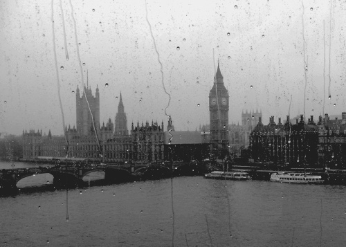  A rainy 日 in 伦敦