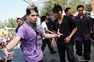  Here is D-trix with his dance crew, "Quest Crew."