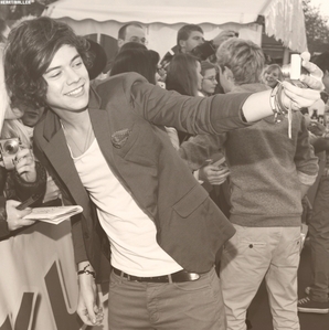 Harry? Liam? Harry? Liam?... I can't choose ...owww... ok. 

Harry :)
