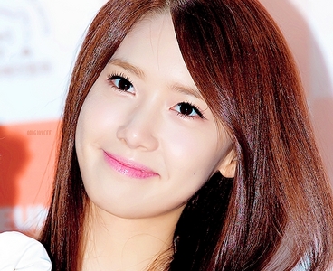  53."I find it funny how شائقین hate how most of the male شخصیات مشہور pick Yoona as their ideal types be
