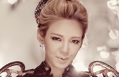  542."Hyoyeon BETTER BE part of the Weiter SNSD sub-group (like taetiseo). I would like sooyoung to defi