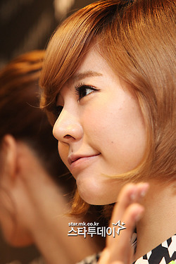  1318."I’m Sorry, But the only Girl’s Generation/SNSD Member I can stand is Sunny. The other membe