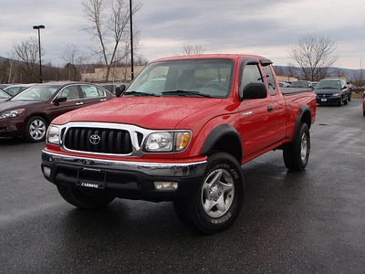  Kate's new truck, 2004 Toyota Tacoma XtraCab, V6 5 speed, with only 60k miles!