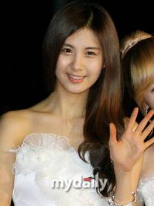  So i can post Mehr pics a day? Pic 2: Glamorous Seohyun