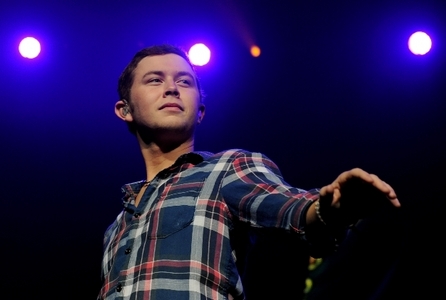  It's a tie between Scotty McCreery and Justin Bieber <3