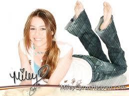  o.m.g miley cyrus.. i really really Amore her so much