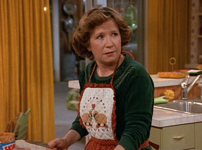  giorno Sixteen: [u]Favorite mother character[/u] Kitty Forman from That 70s Show, she is so funny and th
