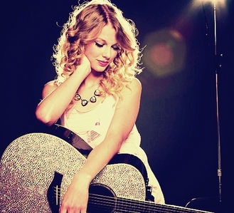  Taylor nhanh, swift contest! Rounds - 7 Rounds 1) Post A Pic Of Taylor nhanh, swift with her đàn ghi ta, guitar 1st