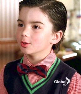 ^I have two in my 글리 folder the other is too similar, and little Blaine is too cute.