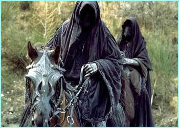 Gosh, these black riders reminds me SO MUCH of DEMENTORS from Harry Potter........