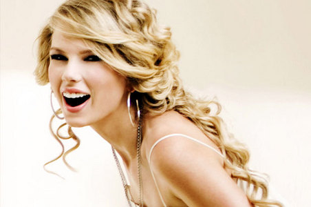 And here's Taylor swift laugh