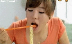  Sunny eating ^^