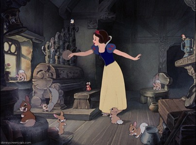  I l’amour Snow White <3 Now find a screencap of Ariel combing her hair with a fork!