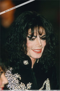 This photo was taken back in 1997 when Michael escorted good friend, Dame Elizabeth Taylor, to "65th"