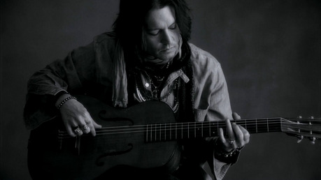 Here! He is so sexy with a guitar!! <3

Next: Johnny in Secret Window