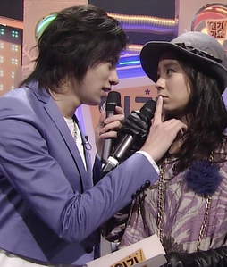  Back to the point, Kim Heechul revealed, “I won’t let your hopes down Von hosting the konzert as y