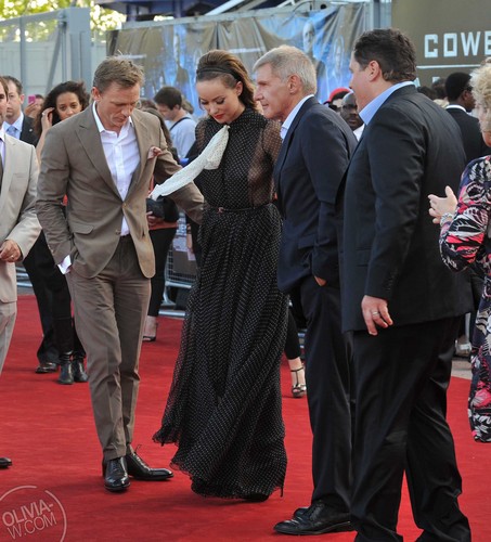  'Cowboys and Aliens' Luân Đôn Premiere [August 11, 2011]