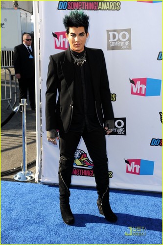  Adam Lambert - Do Something Awards 2011!